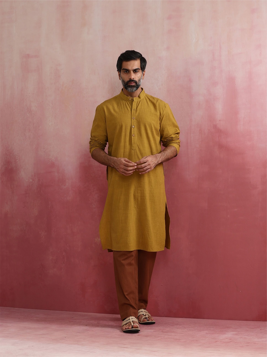 

trueBrowns Men Solid Kurta, Mustard