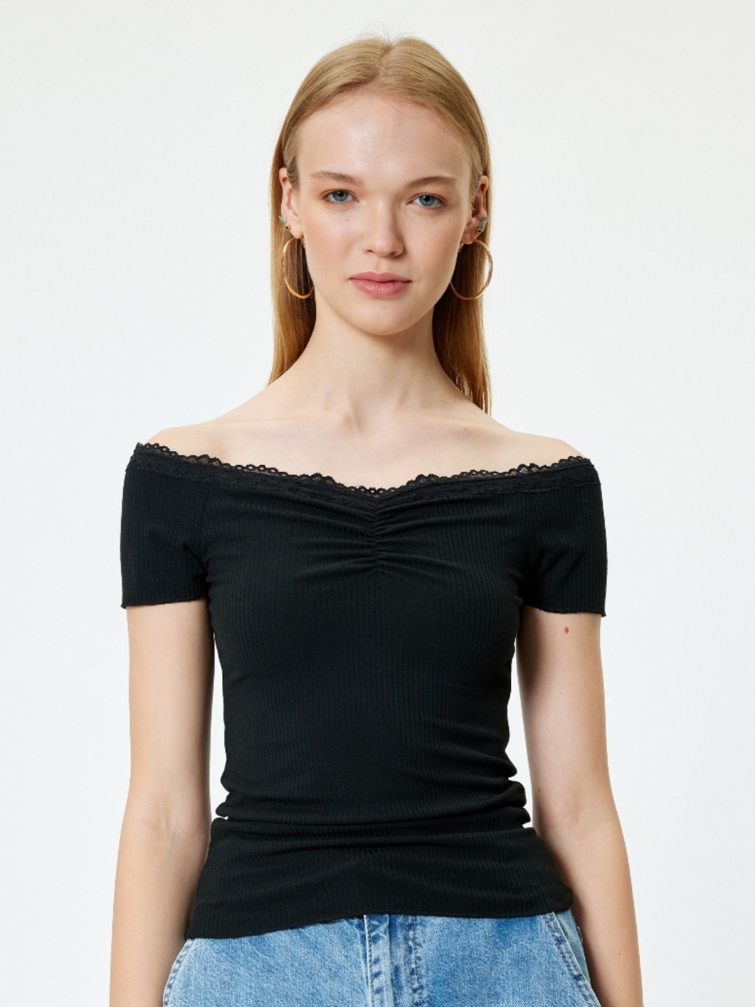 

Koton Women Extended Sleeves Pockets T-shirt, Black