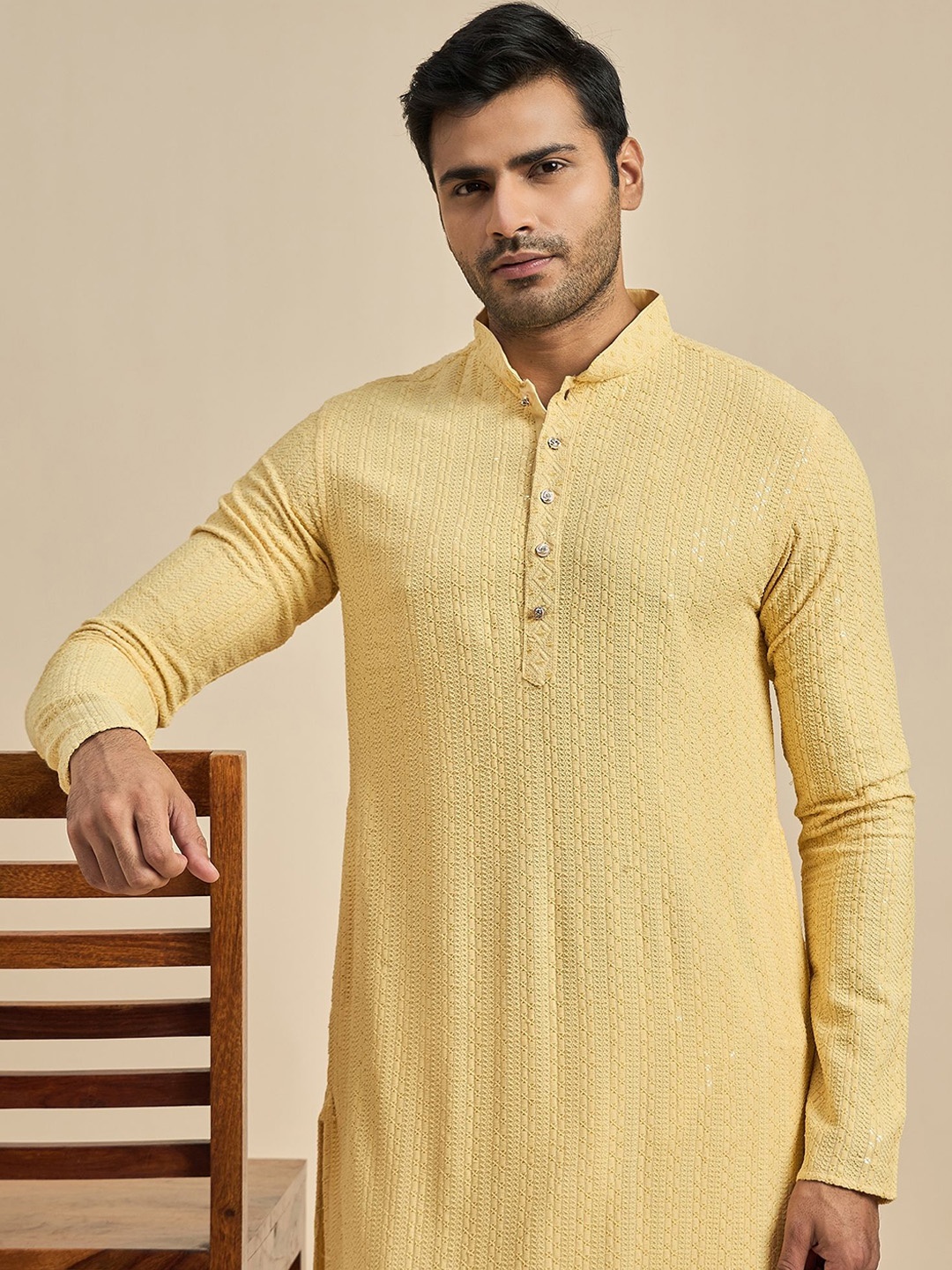 

Anouk Geometric Embroidered Mandarin Collar Straight Kurta, Yellow