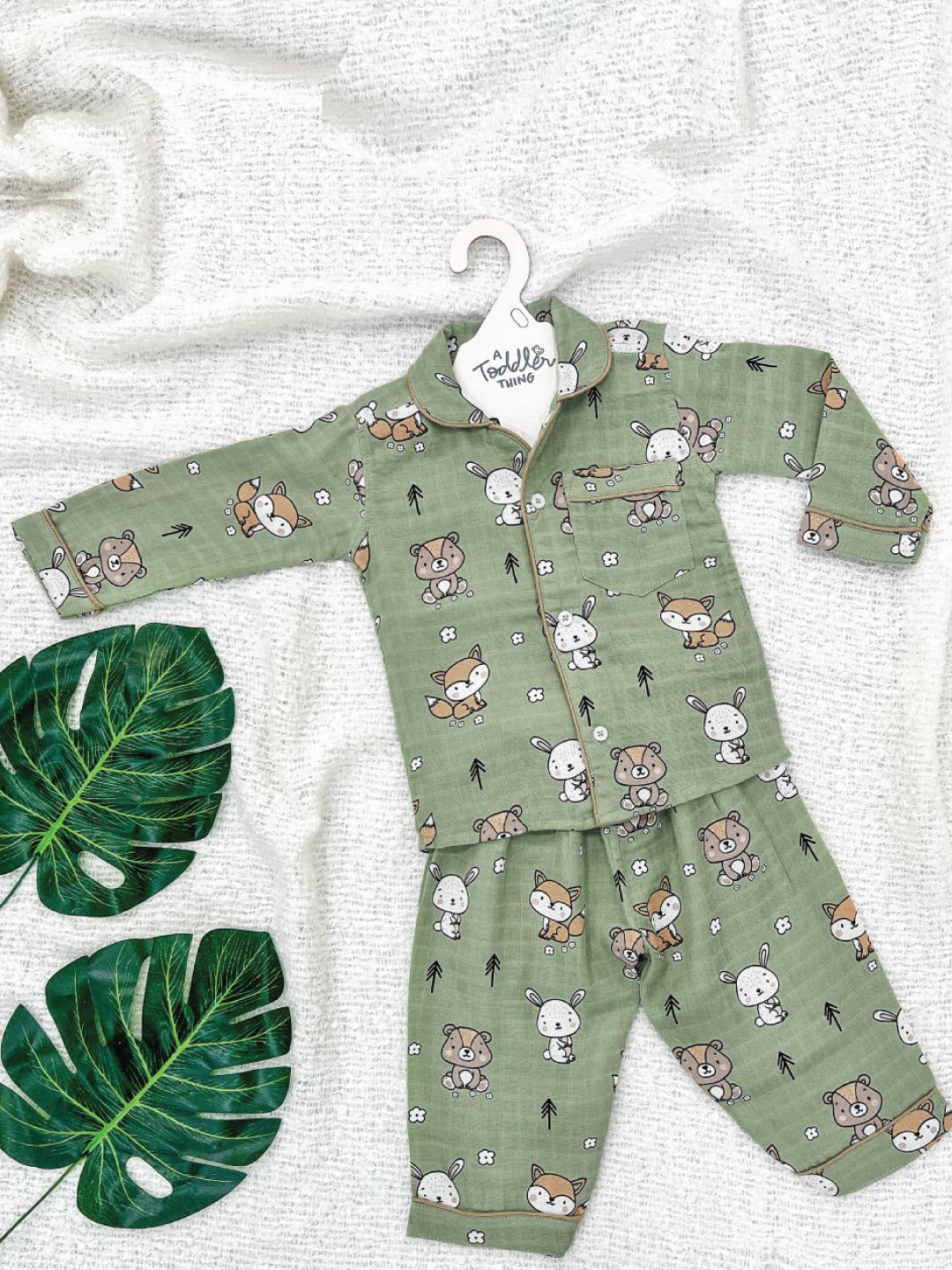 

A Toddler Thing Forest Joy Unisex Kids Night suit, Green