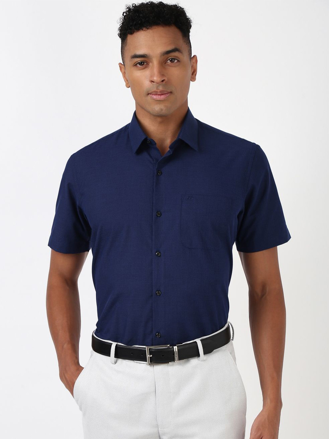 

Peter England Men Spread Collar Solid Polycotton Formal Shirt, Navy blue