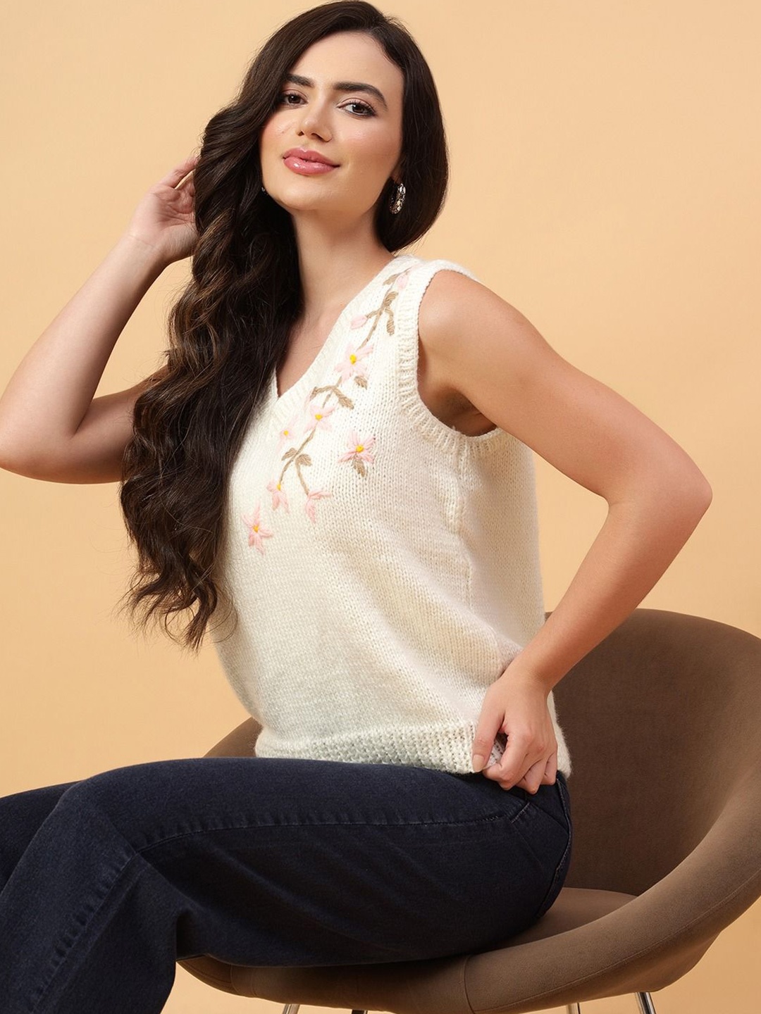 

Velvery Women Floral Sweater Vest with Applique Detail, Beige