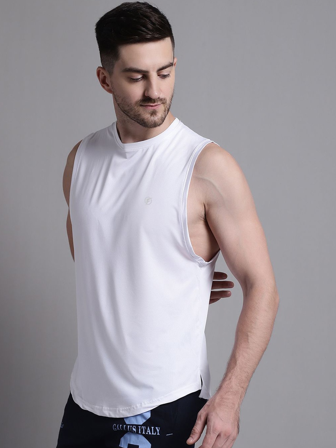 

Friskers Round Neck Sleeveless Innerwear Vests 260724MD646-3678-02, White