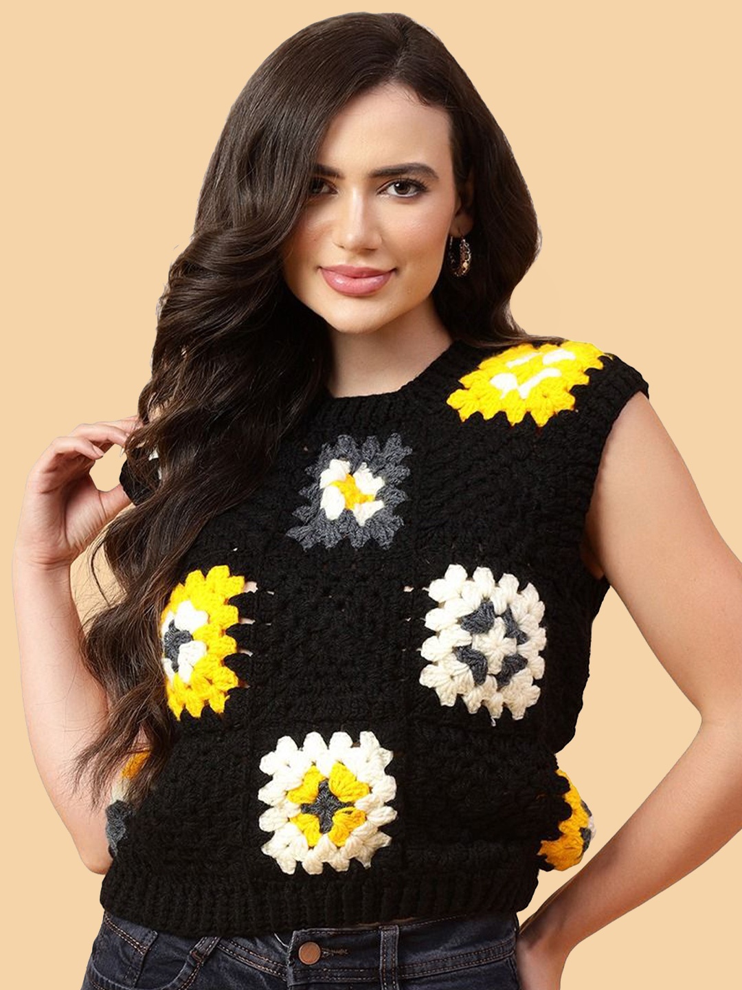 

Velvery Women Floral Pullover with Applique Detail, Black