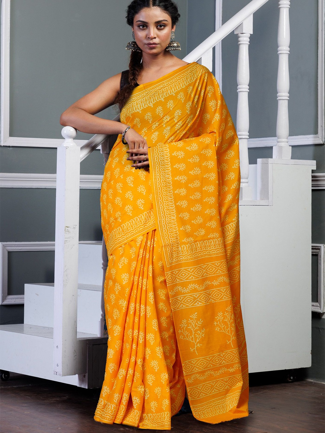 

Unnati Silks Ethnic Motifs Pure Cotton Handloom Block Print Saree, Yellow