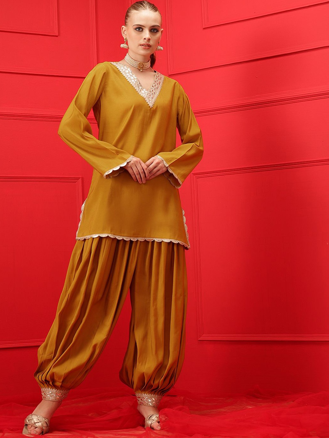 

indo street V-Neck Lace Detailing Straight Kurta With Patiala, Yellow