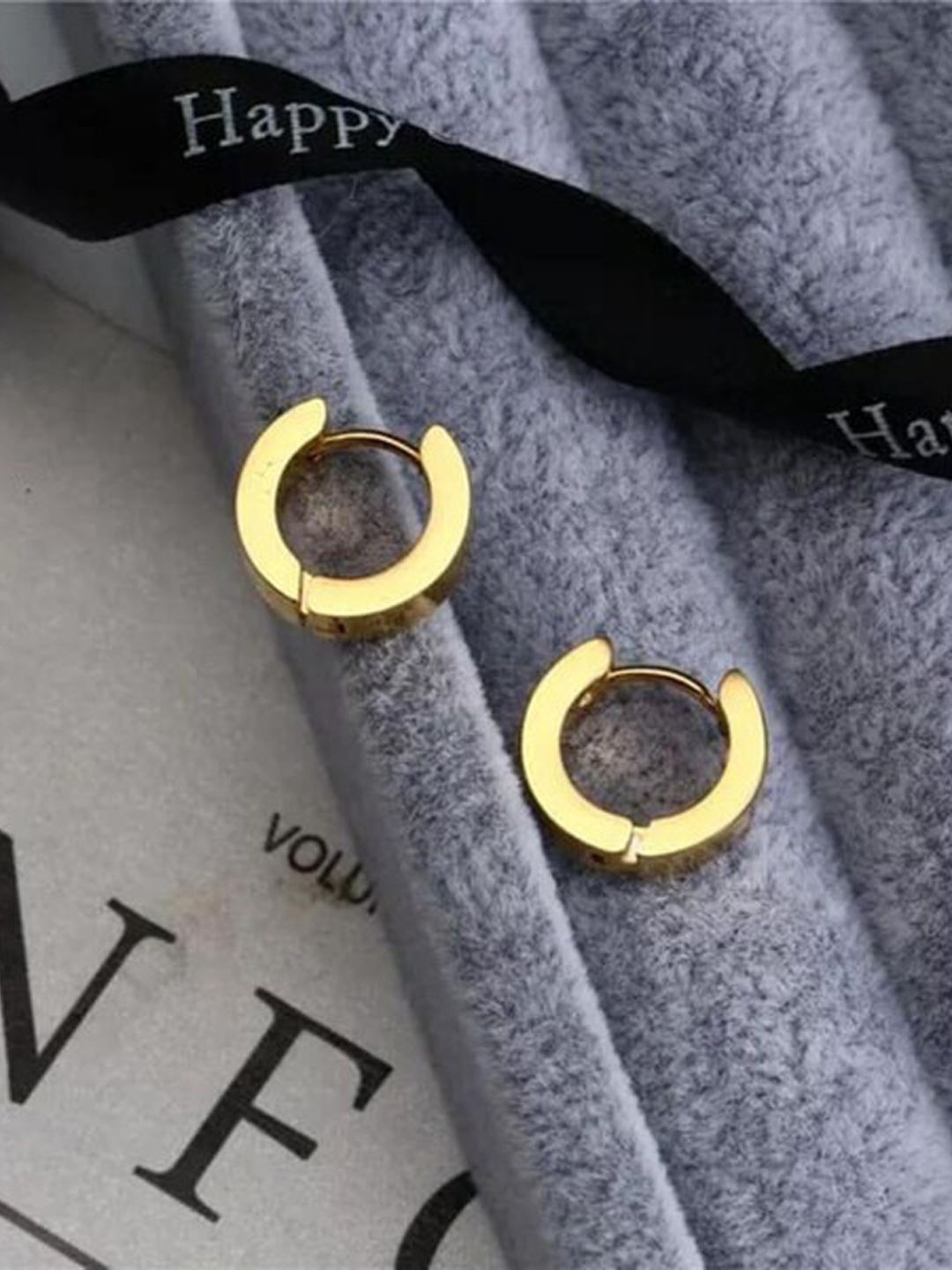 

KRENOZ Men Stainless Steel Classic Hoop Earrings, Gold