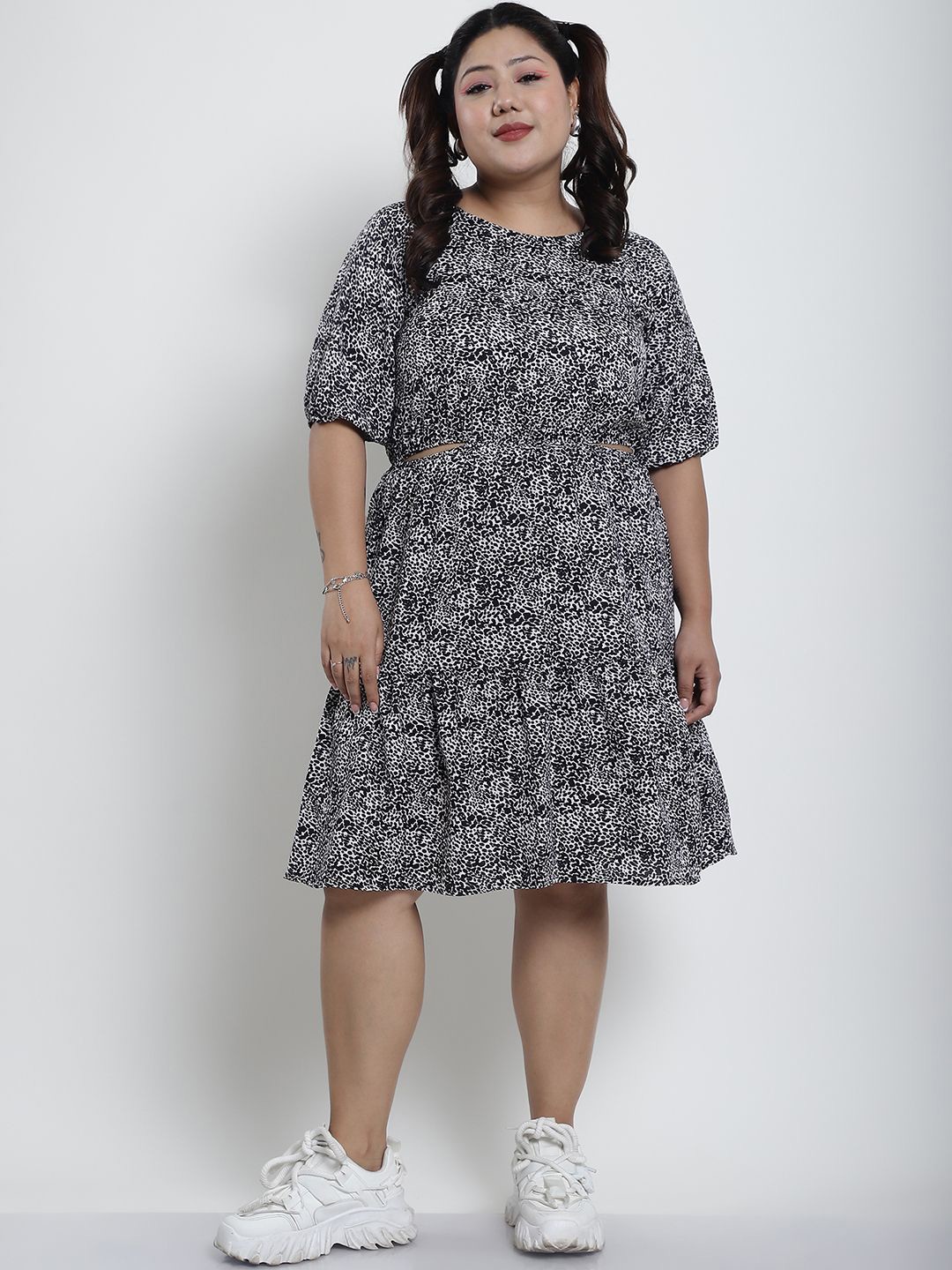 

thkgrlz Plus Size Printed Puff Sleeve A-Line Dress, Black