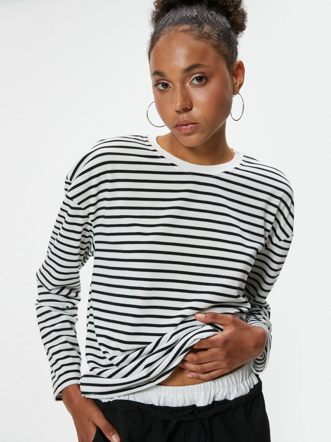 

Koton Women Striped Round Neck Relaxed Fit T-Shirt, White