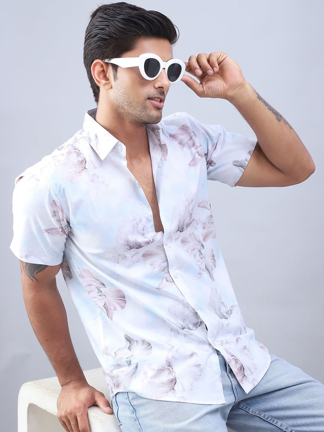 

Indian Needle Men Classic Floral Printed Casual Shirt, White