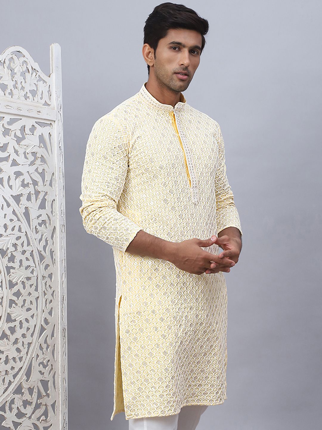 

Jompers Geometric Embroidered Mandarin Collar Chikankari Pure Cotton Straight Kurta, Yellow