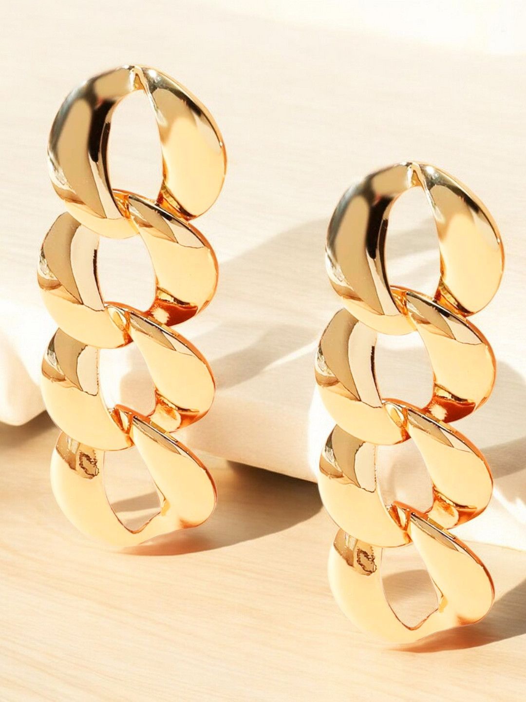 

fabula Contemporary Link Chain Drop Earrings, Gold