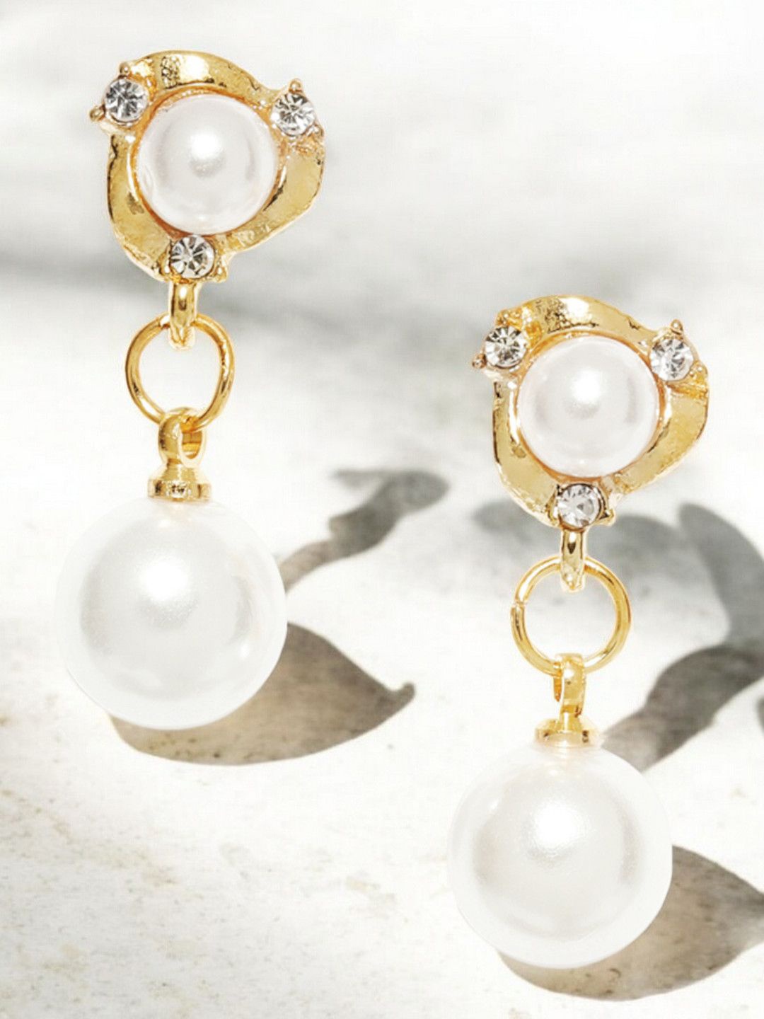 

fabula Pearls Drop Earrings, White