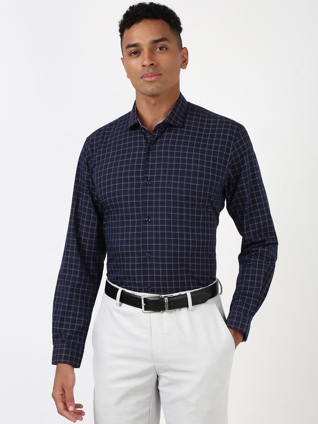 

Peter England Men Spread Collar Grid Tattersall Checked Polycotton Formal Shirt, Navy blue