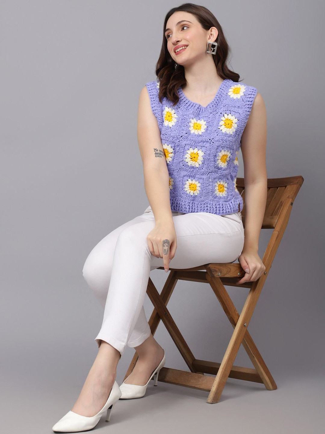 

Velvery Women Floral Sweater Vest, Violet
