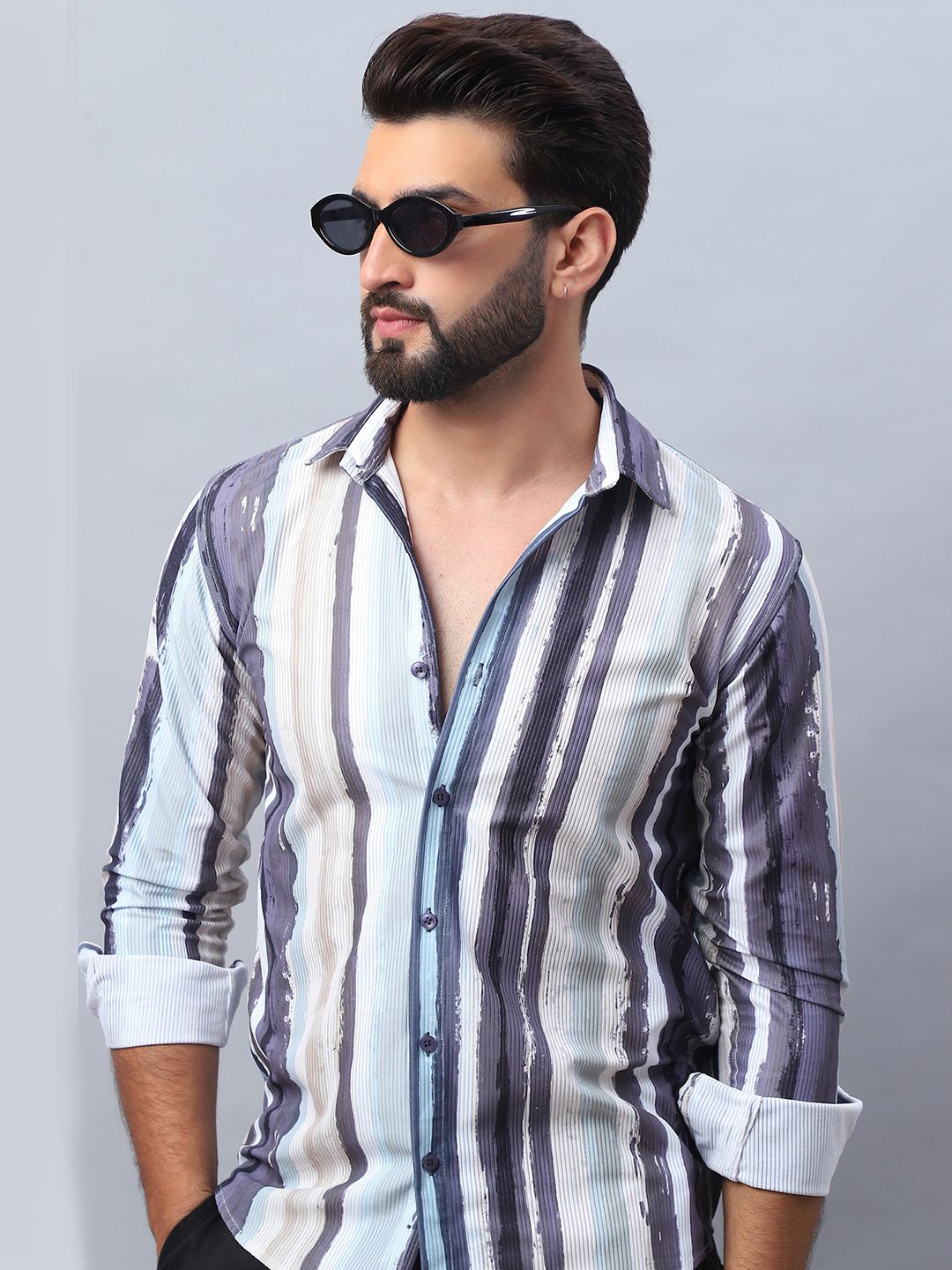 

Indian Needle Men Classic Vertical Striped Casual Shirt, Grey