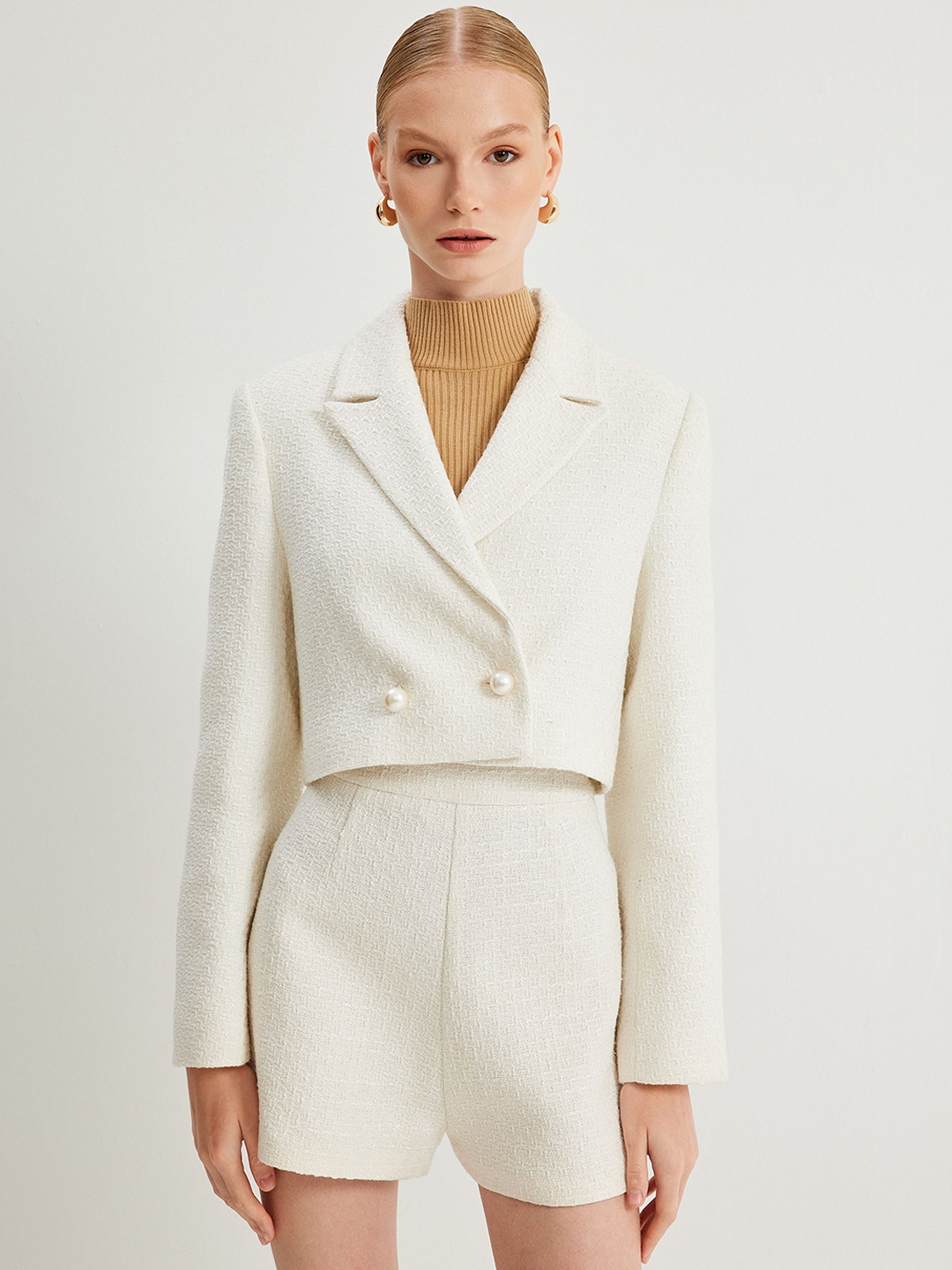 

Koton Women Solid Lapel Collar Tailored Jacket, Beige