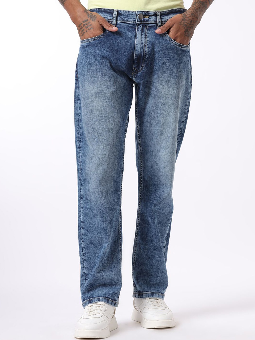 

WROGN Men Comfort Regular Fit Heavy Fade Jeans, Blue