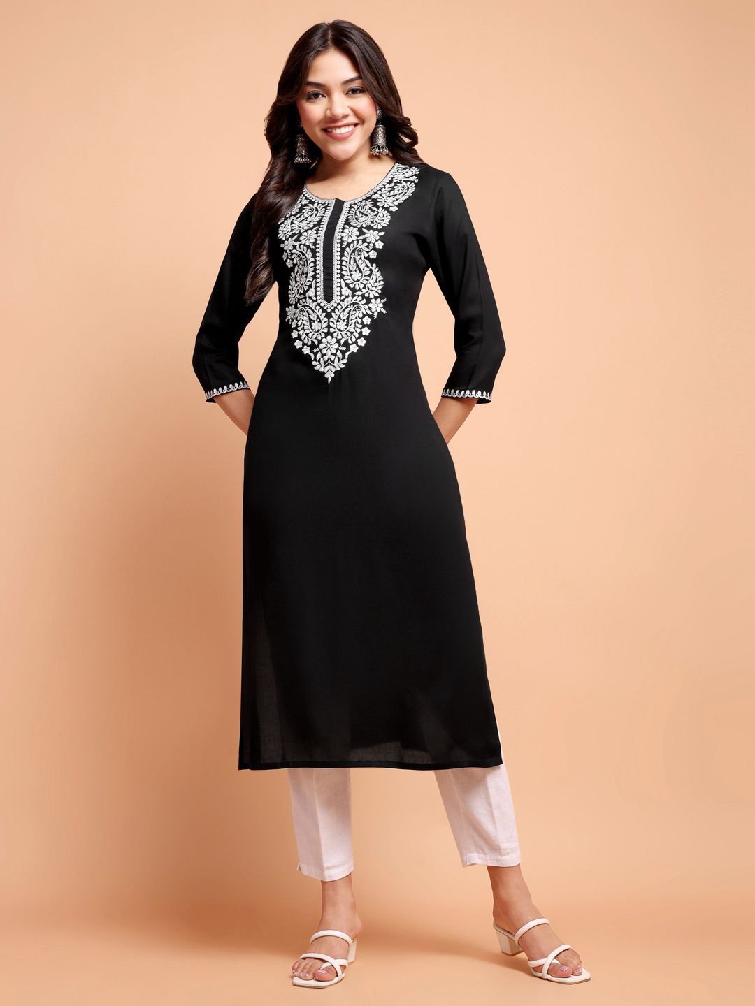 

ALANKARI Ethnic Motifs Embroidered Chikankari Kurta, Black