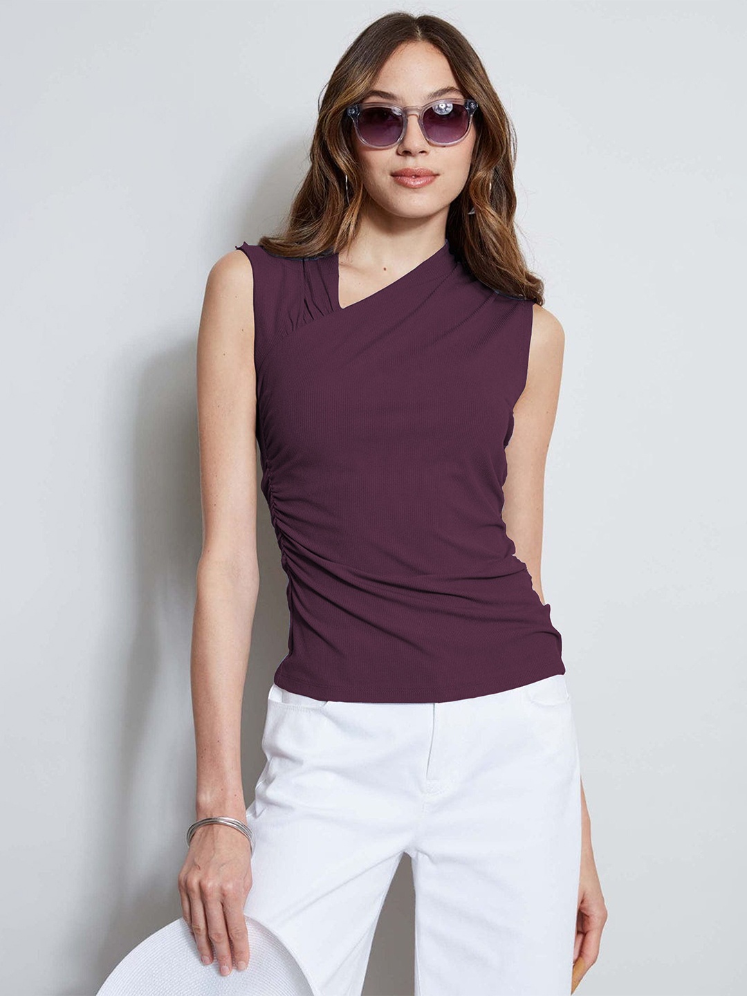 

Athena Immutable Women Solid Ruched V-Neck Top, Purple