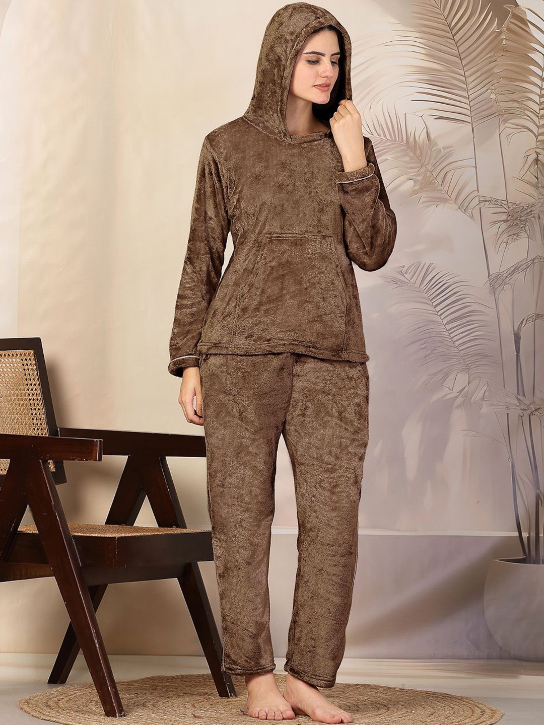 

FABINALIV Solid Hooded Winter Night Suit with Front Pocket, Brown