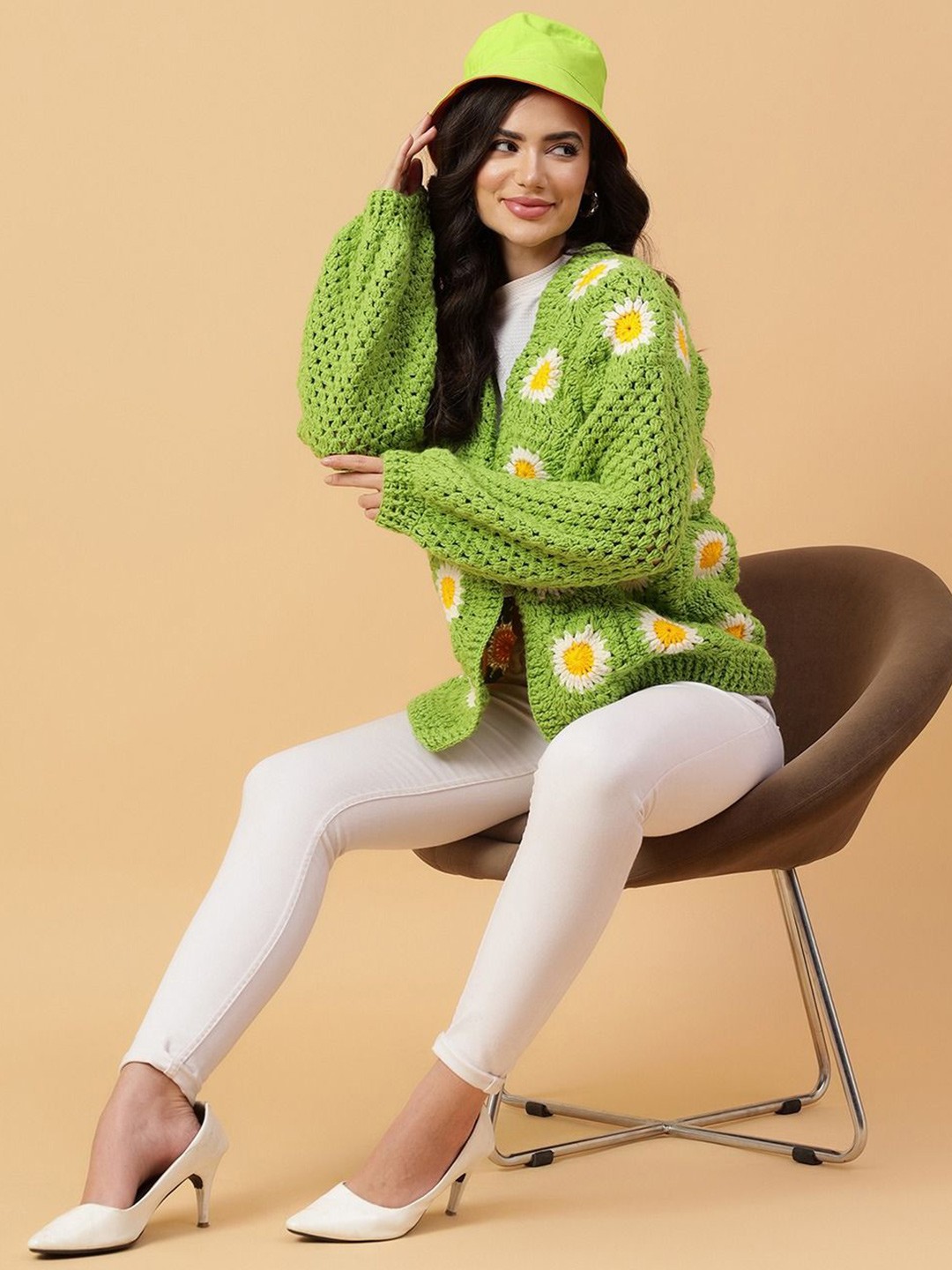 

Velvery Women Floral Cardigan with Applique Detail, Green