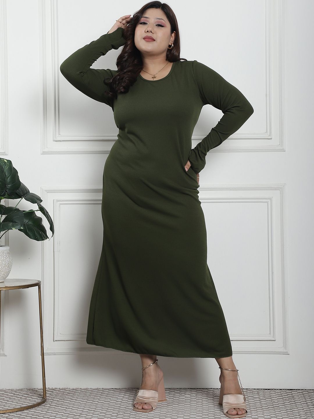 

thkgrlz Round Neck Long Sleeves Sheath Knitted Plus Size Dress, Olive