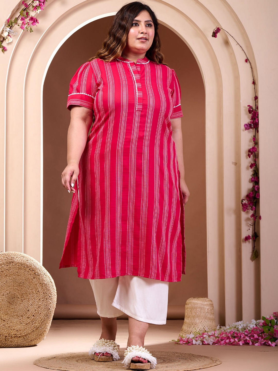 

PrettyPlus by Desinoor.com Plus Size Striped Straight Kurta With Palazzos, Pink