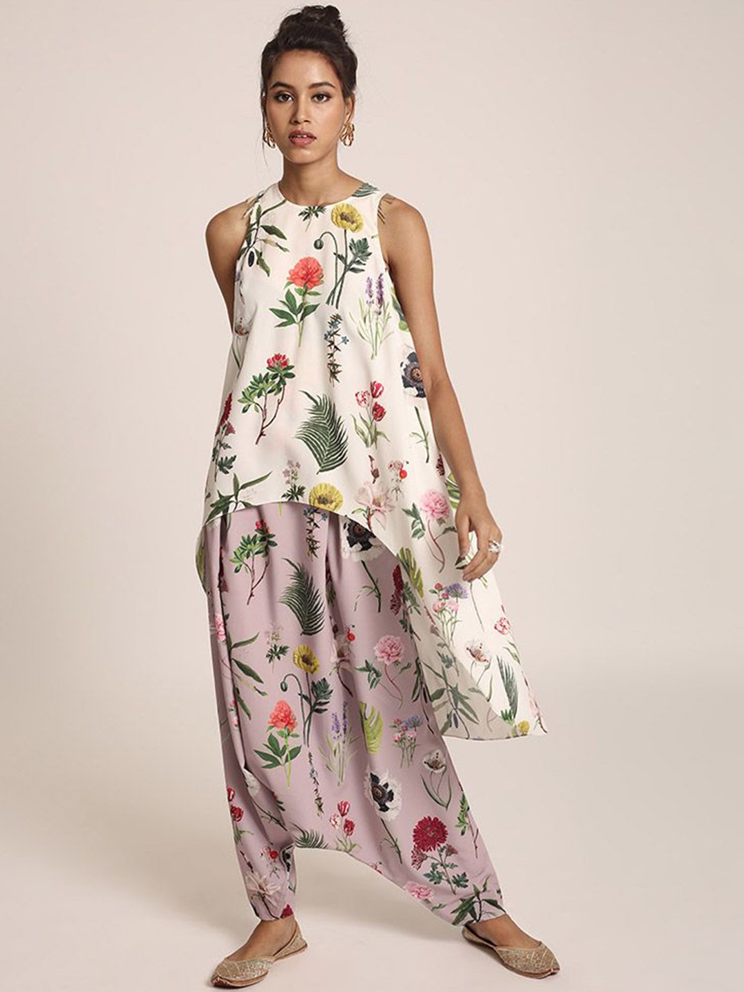 

PS PRET BY PAYAL SINGHAL Floral Printed Sleeveless Tunic With Crotch, Cream