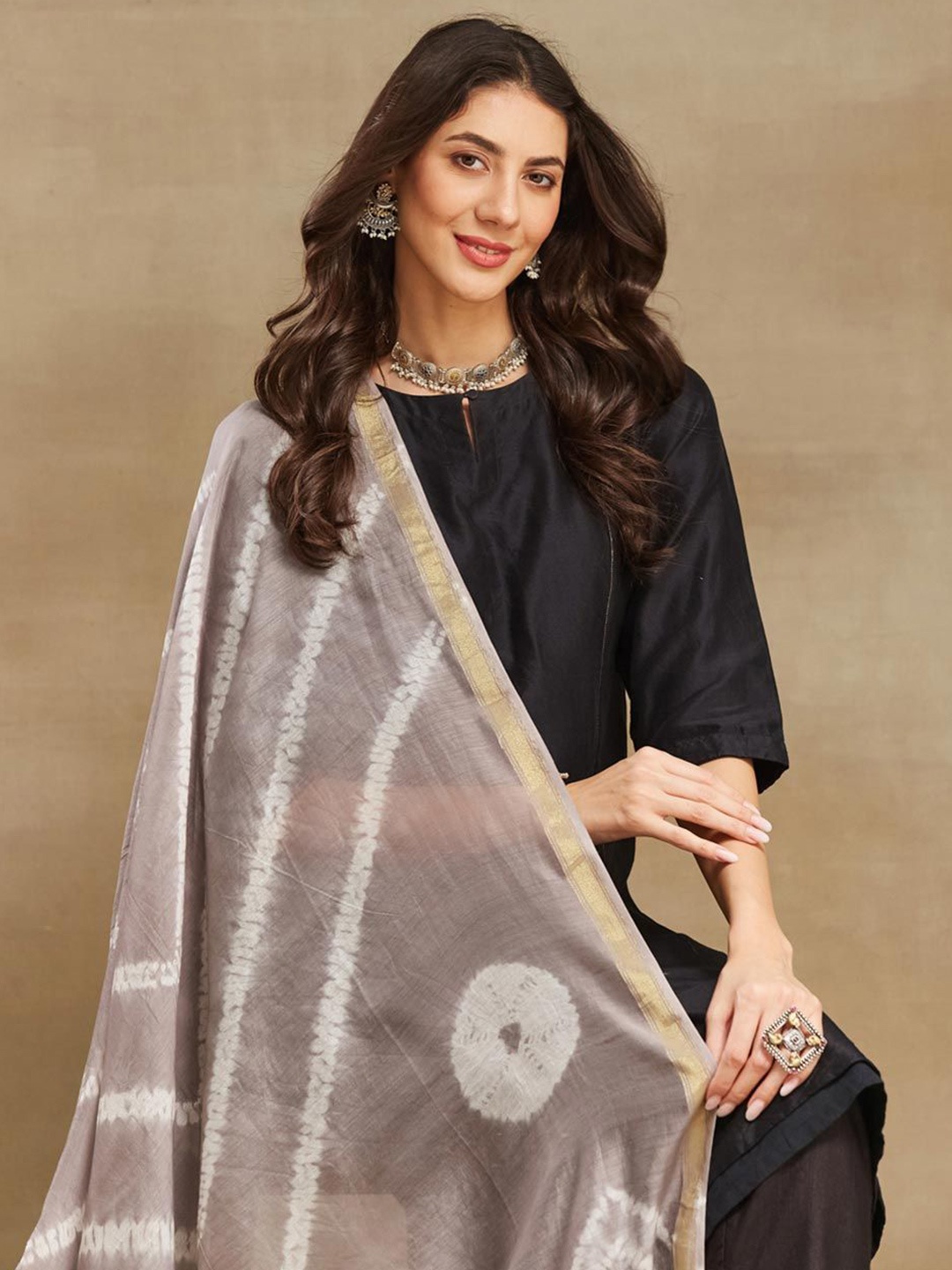 

Fabindia Geometric Dyed Cotton Silk Tie and Dye Dupatta with Zari, Grey