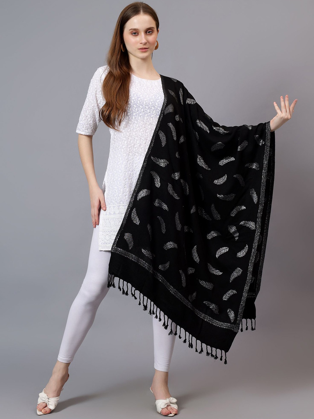 

Mizash Abstract Printed Woollen Shawl, Black