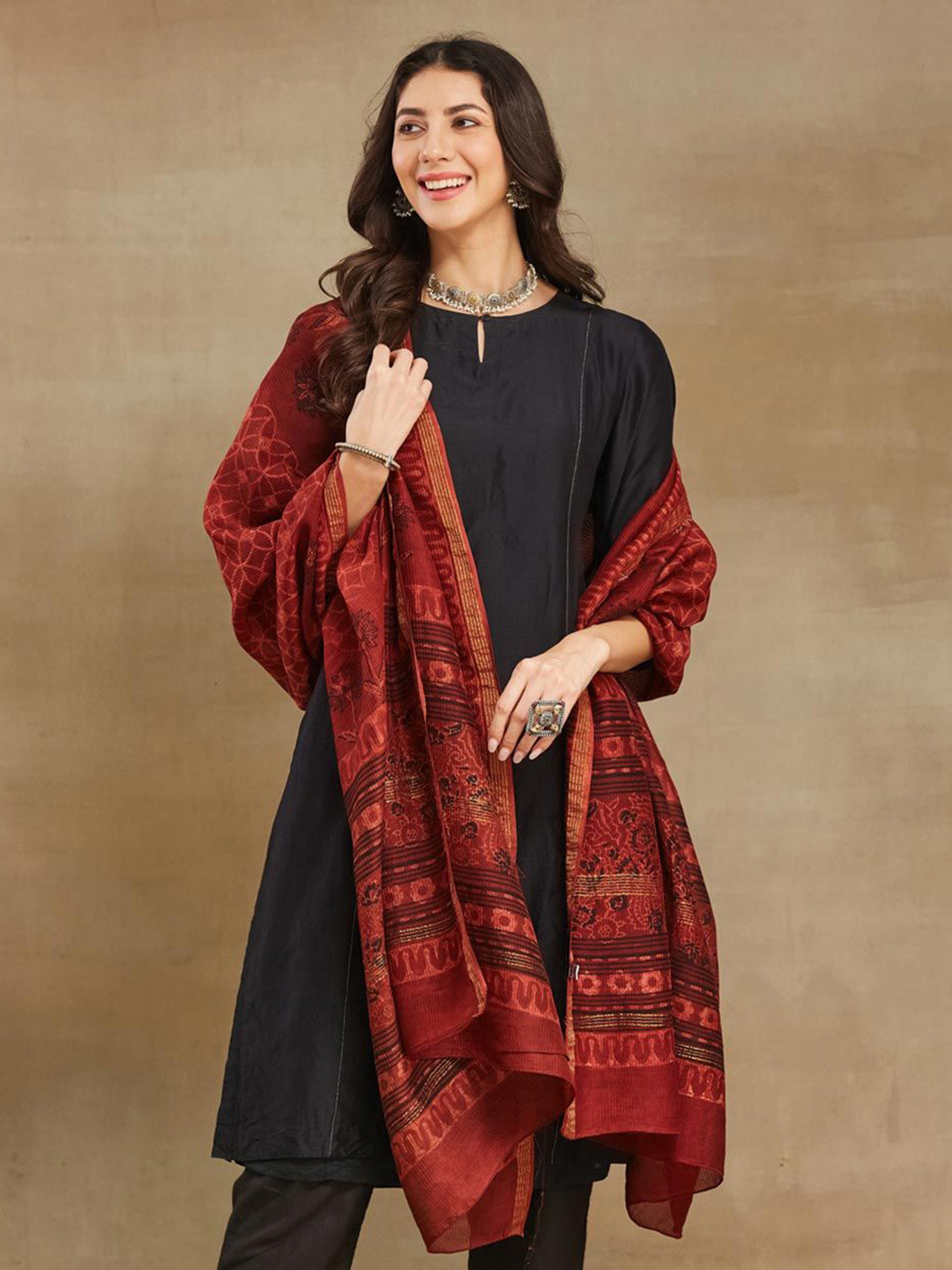 

Fabindia Floral Printed Cotton Silk Dupatta, Red