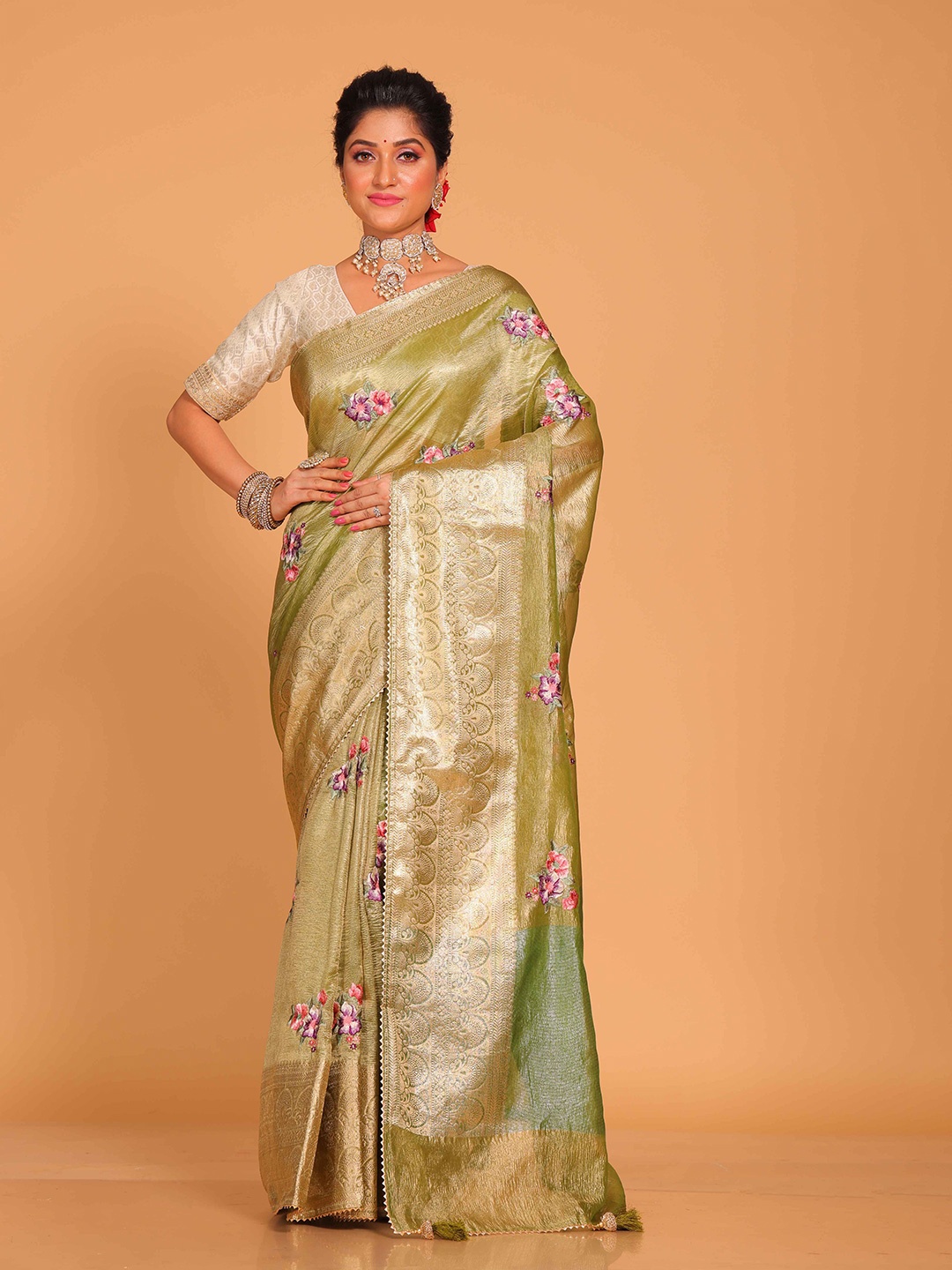 

Morchari Floral Zari Tissue Saree, Green