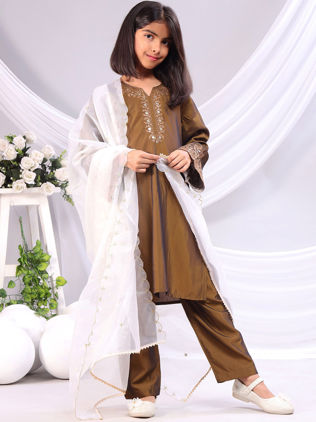 

BAESD Girls Floral Embroidered Regular Sequinned Straight Kurti with Palazzos & Dupatta, Brown