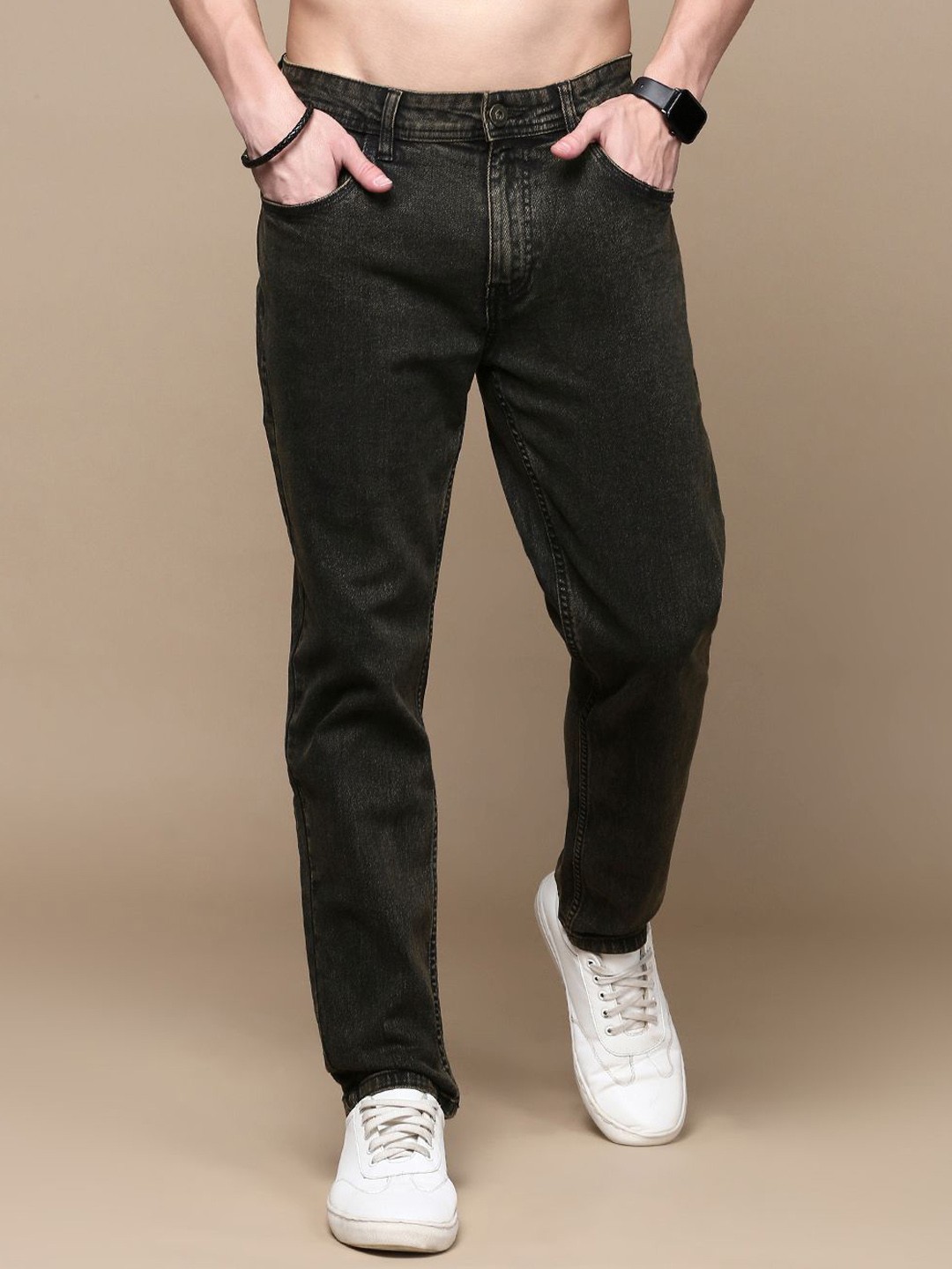 

The Roadster Lifestyle Co Men Regular Fit Light Faded Jeans, Black