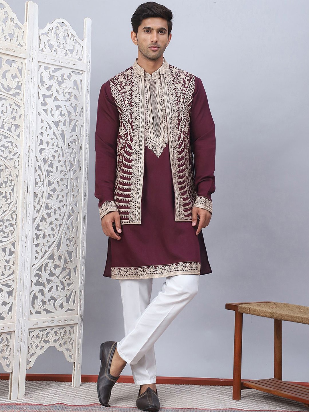 

Jompers Floral Embroidered Mandarin Collar Straight Kurta with Pyjama & Waistcoat, Maroon