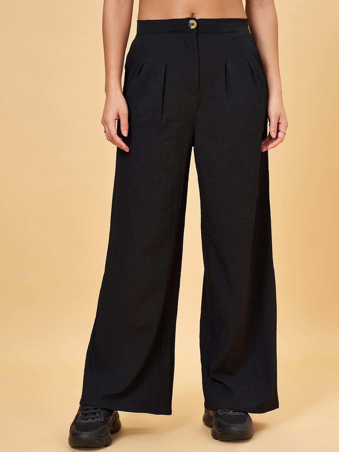 

People Women Flared High-Rise Pleated Parallel Trousers, Black