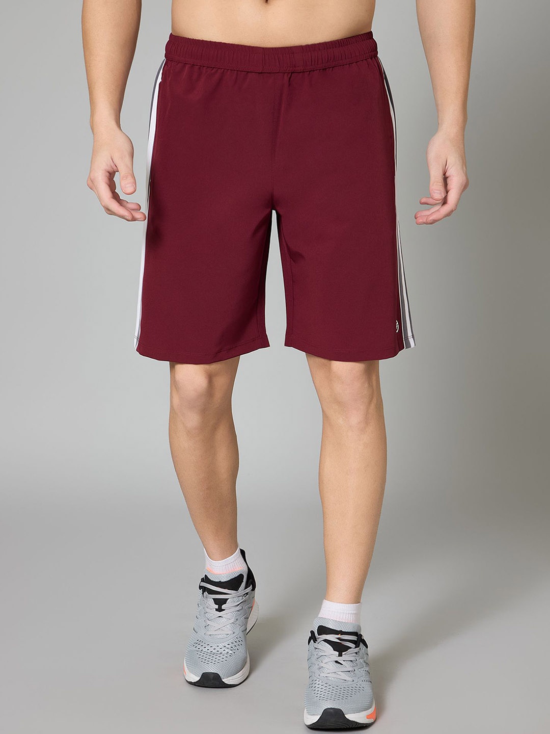 

TURNFIT Men Running Sports Shorts, Maroon