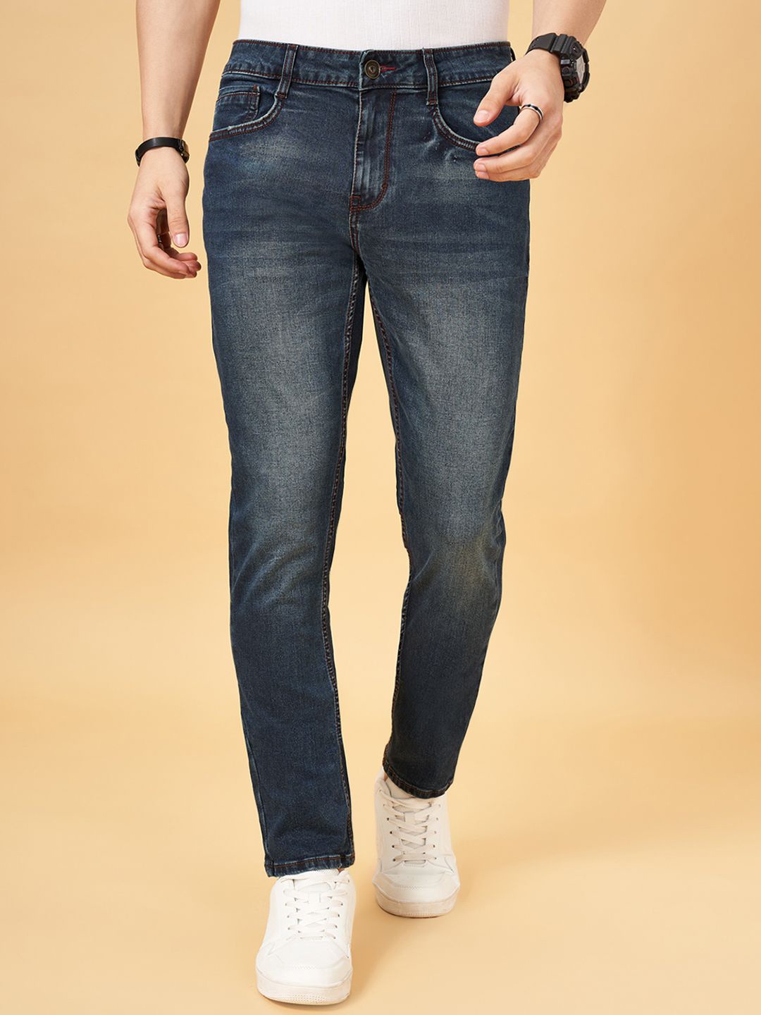 

SF JEANS by Pantaloons Men Mid-Rise Slim Fit Light Fade Jeans, Blue