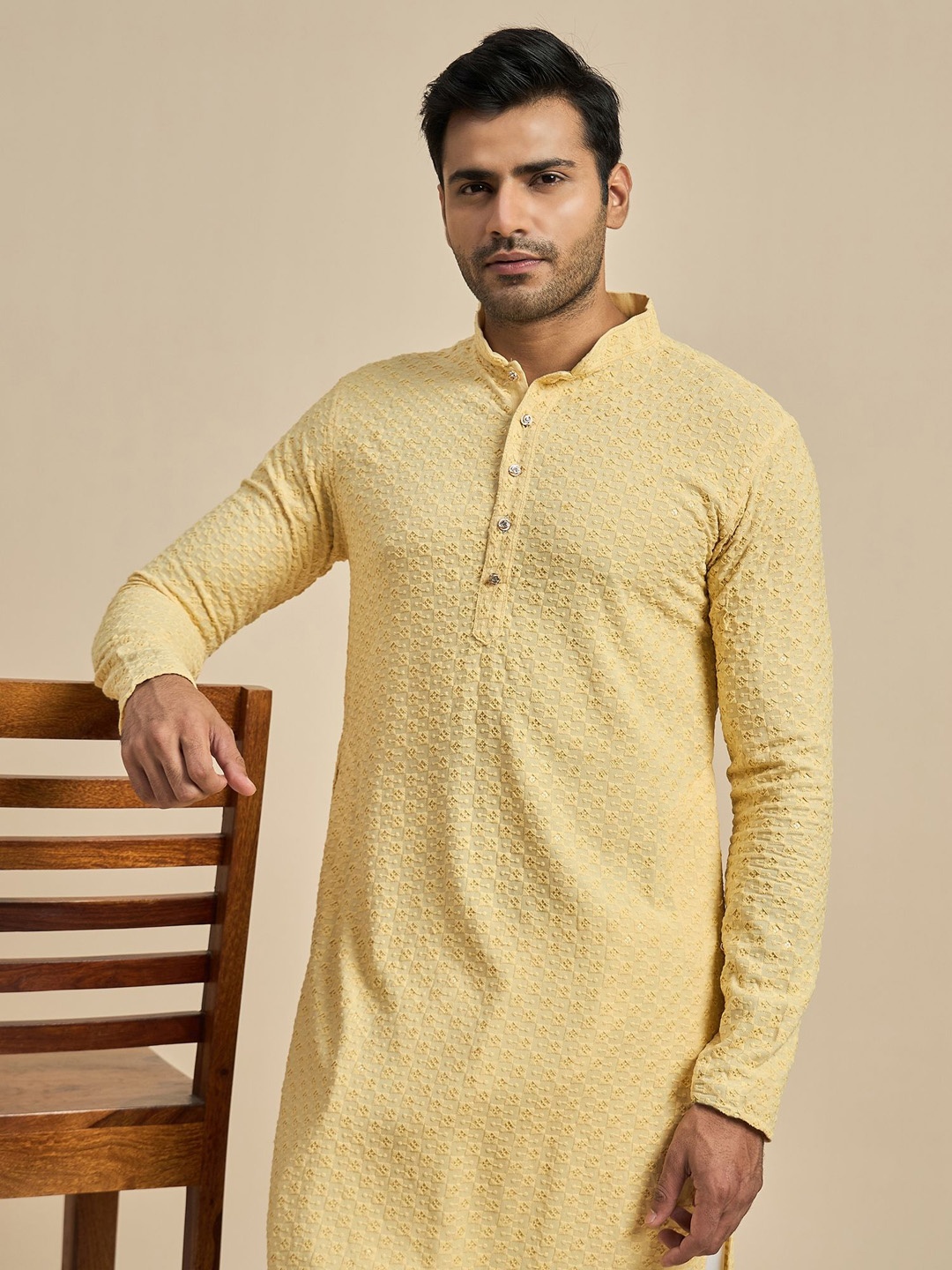 

Anouk Yellow Floral Embroidered Mandarin Collar Straight Kurta