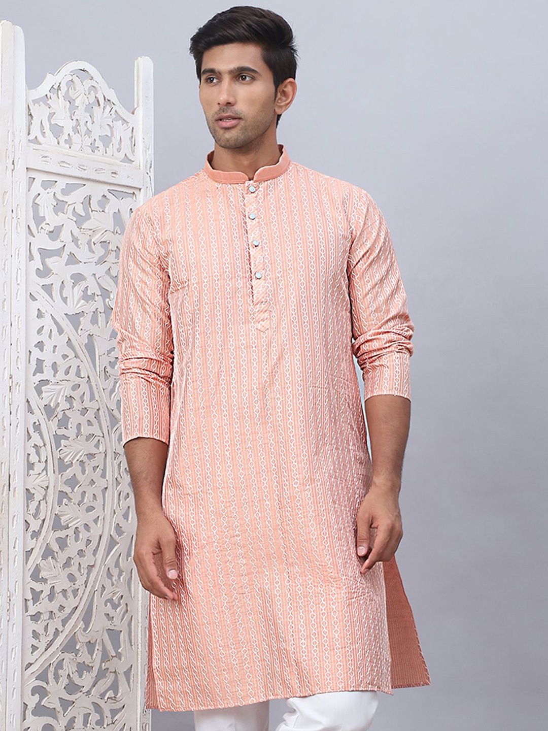 

Anouk Peach-Coloured Geometric Embroidered Sequinned Silk Cotton Straight Kurta