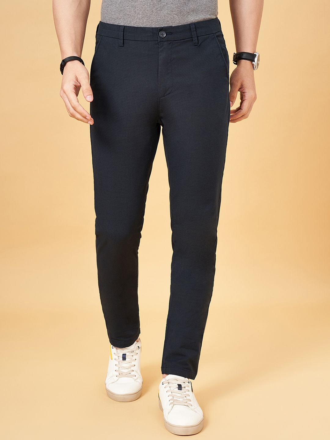 

BYFORD by Pantaloons Men Mid-Rise Slim Fit Regular Trousers, Black
