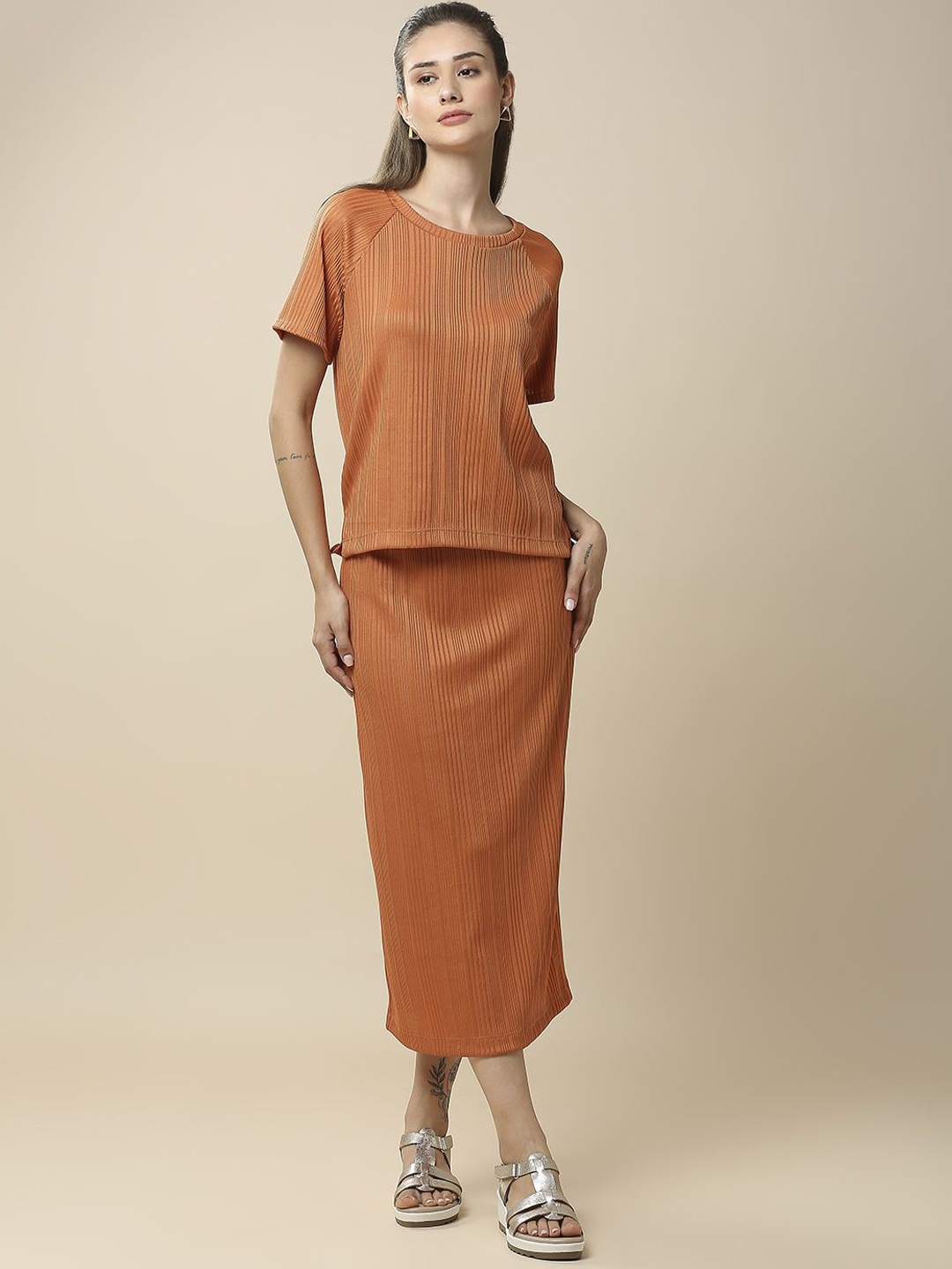 

Chemistry Round Neck Top With Pencil Skirt, Rust