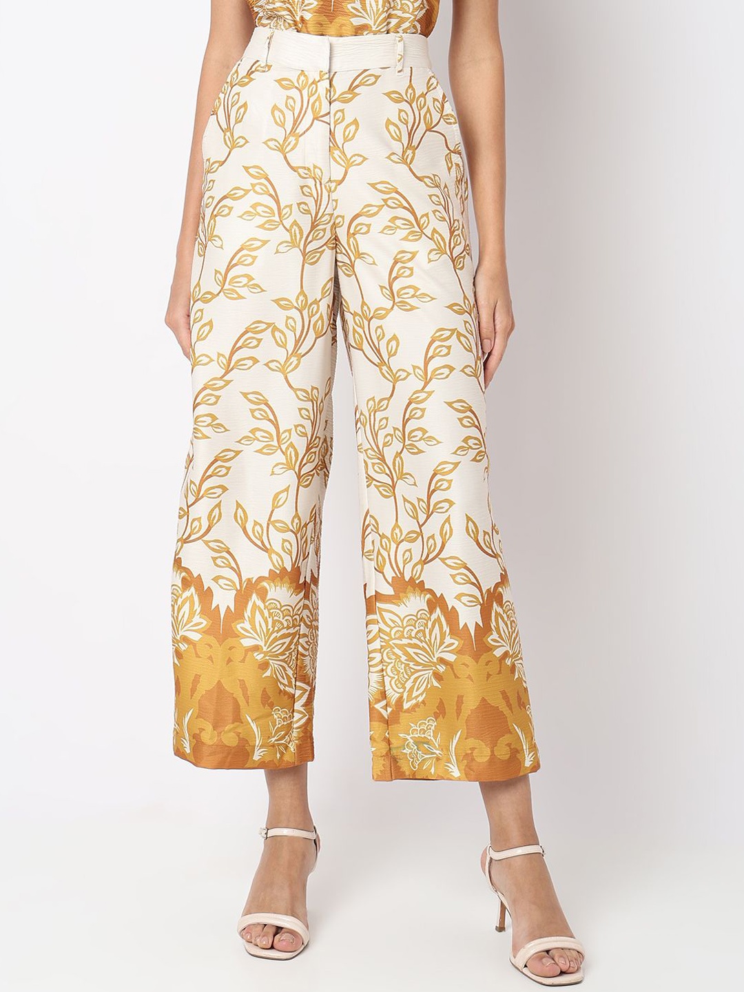 

Vero Moda Women Floral Printed Straight Fit High-Rise Flat-Front Trousers, Off white