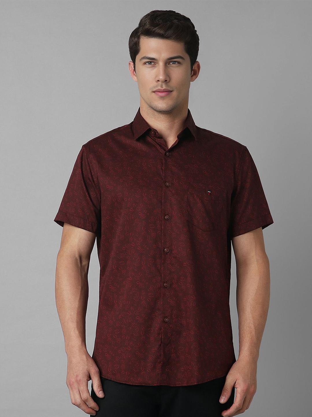 

Louis Philippe Sport Men Spread Collar Floral Printed Cotton Slim Fit Casual Shirt, Maroon