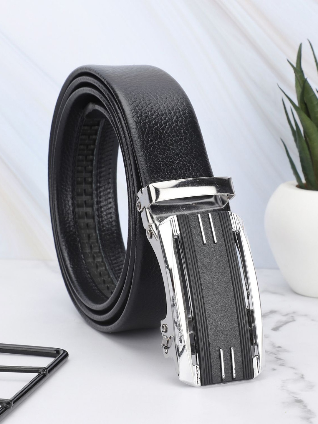 

WINSOME DEAL Men Textured Slider Buckle Formal Belt, Black