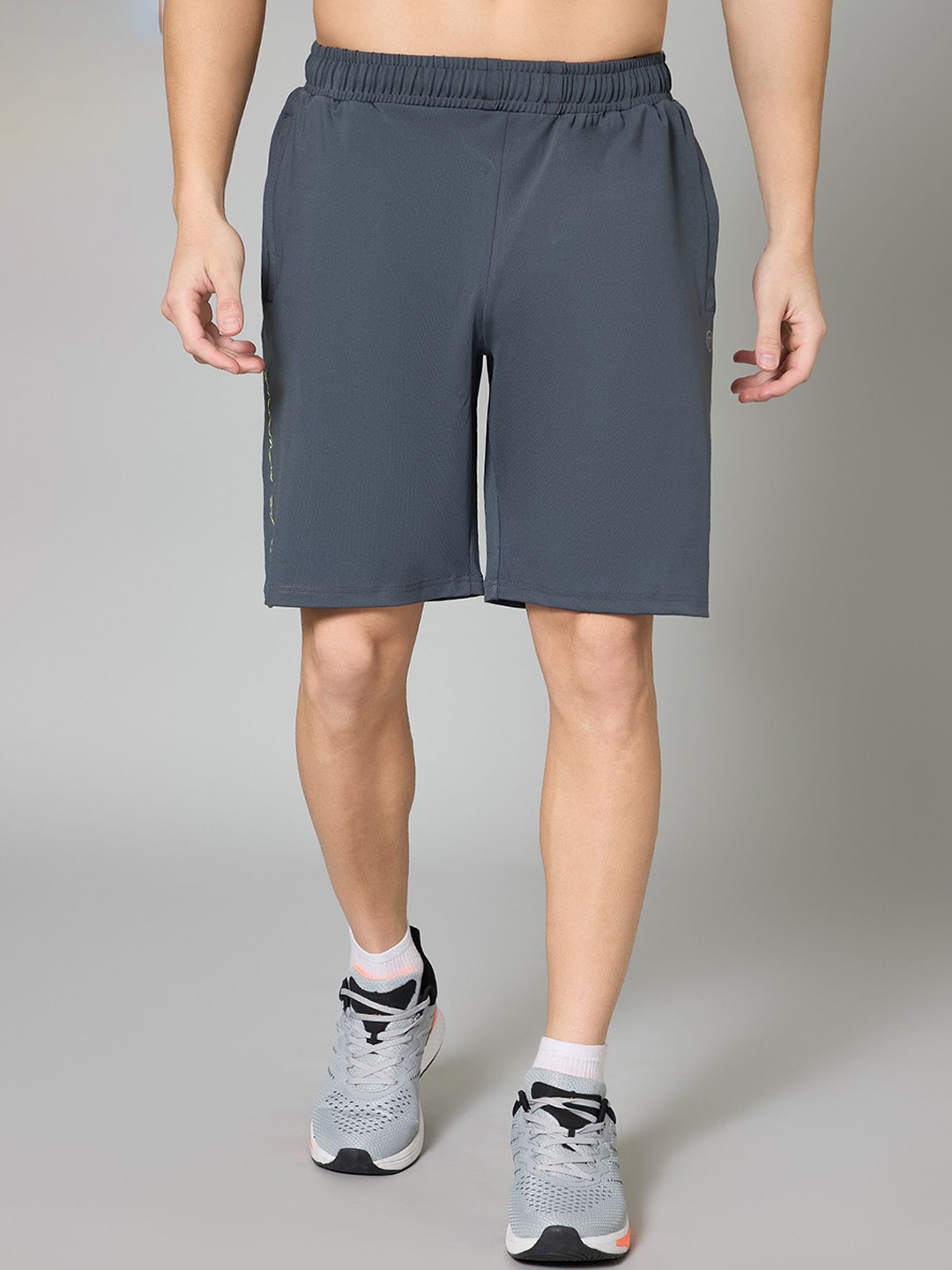 

TURNFIT Men Training or Gym Sports Shorts, Charcoal