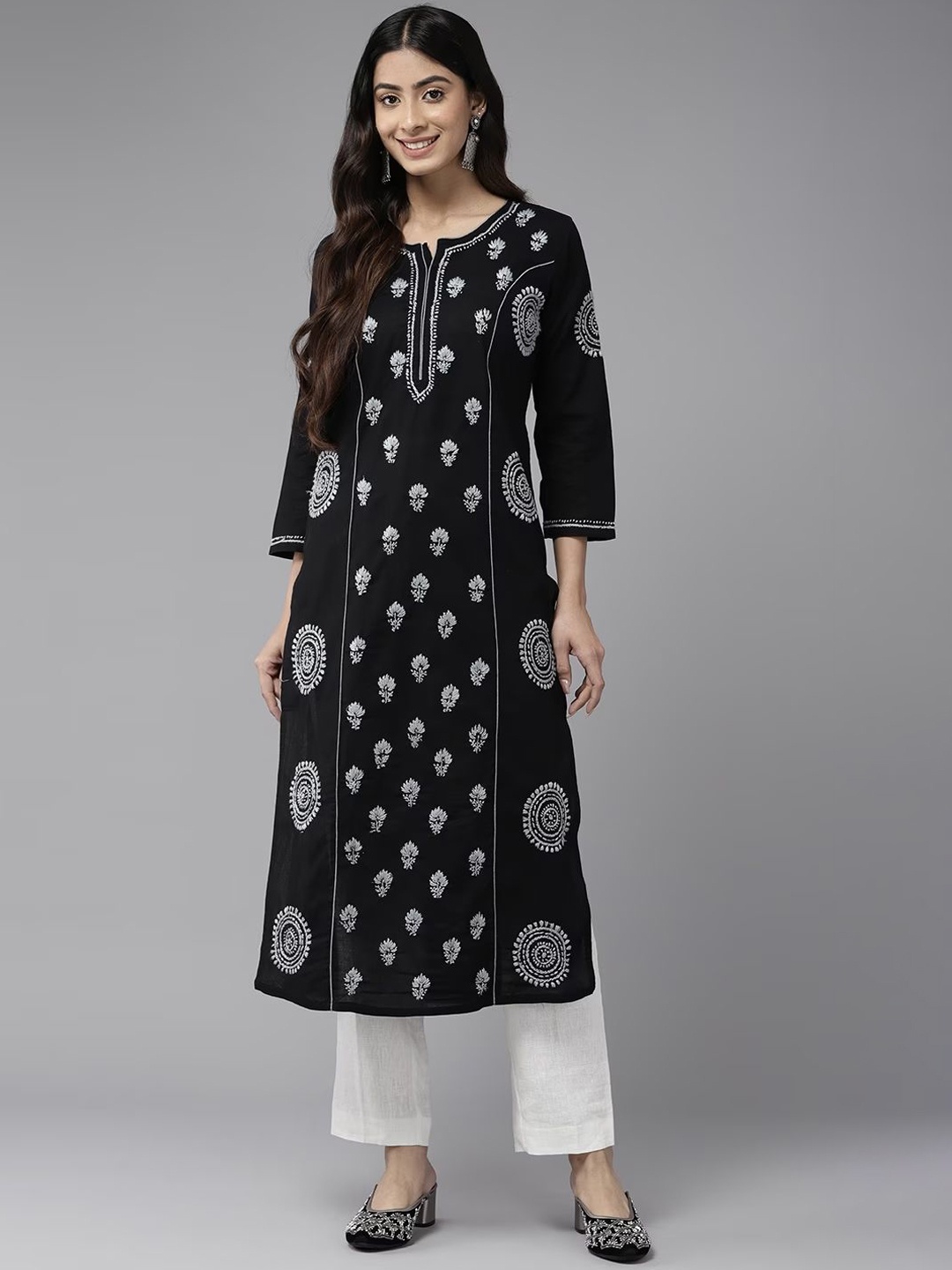 

ADA Floral Embroidered Notch Neck Lucknowi Chikankari Cotton Straight Kurta, Black