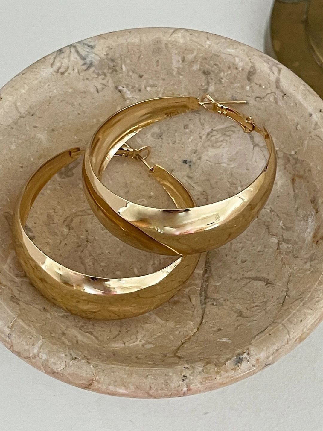 

fabula Thick Chunky Circular Hoop Earrings, Gold