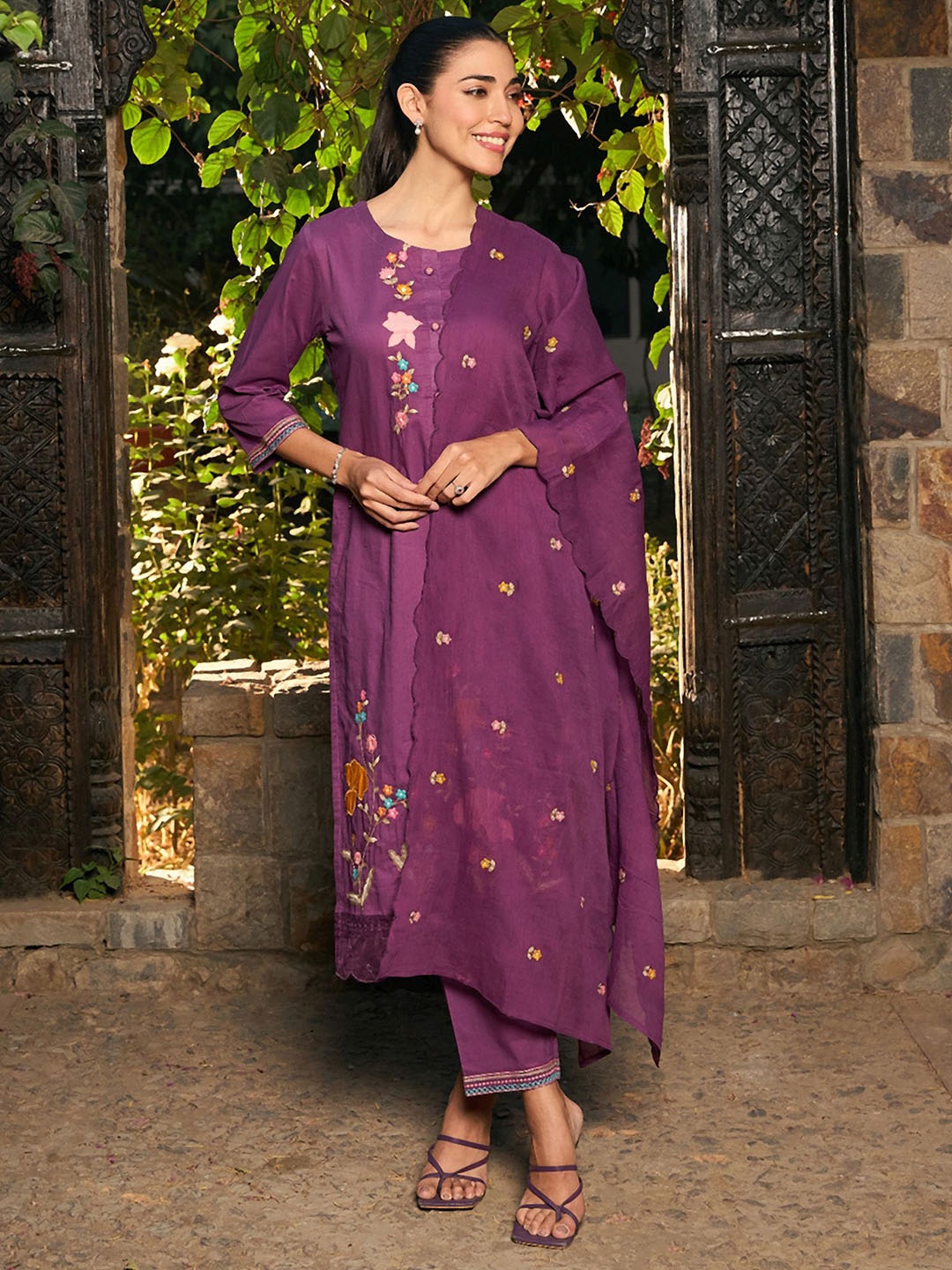 

Indo Era Floral Embroidered Thread Work Pure Cotton Straight Kurta With Trousers & Dupatta, Burgundy